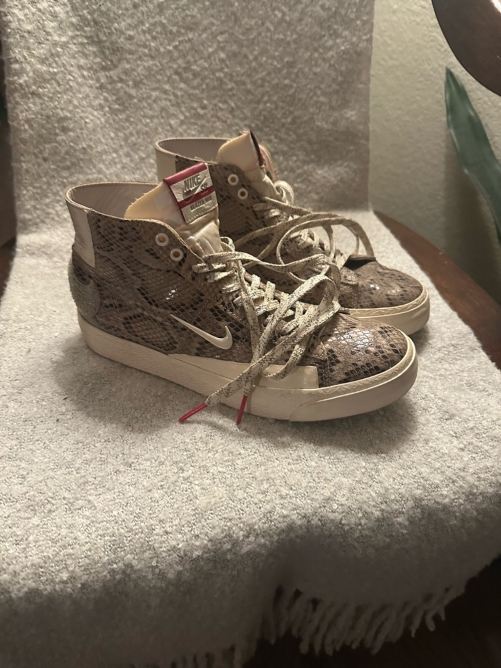 Nike Unisex Mid-Top Snake Print Sneakers in Brown